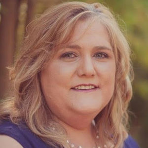 Meet your Posher, Moira